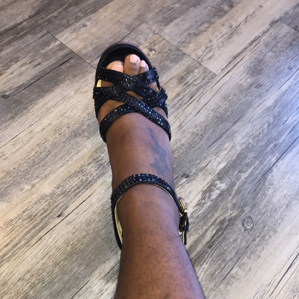 Heels - Picture 7 of 8